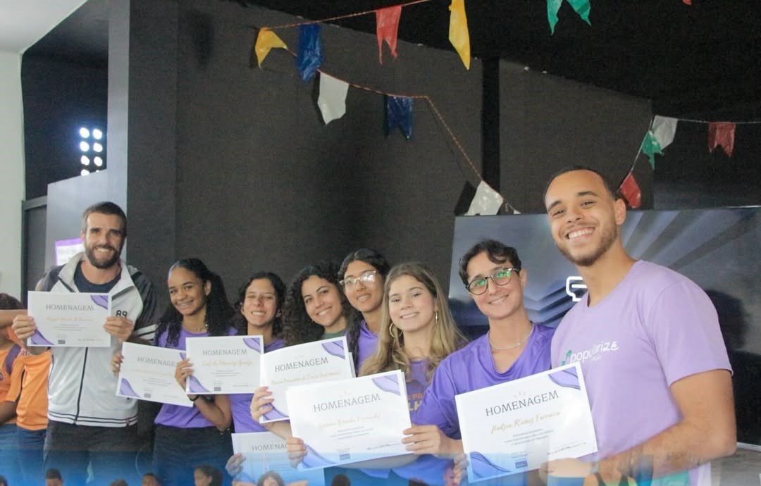 Fim de um ciclo, início de outro! ✨Celebramos 1 ano do edital Saúde nas Favelas junto com o @liv (3)
